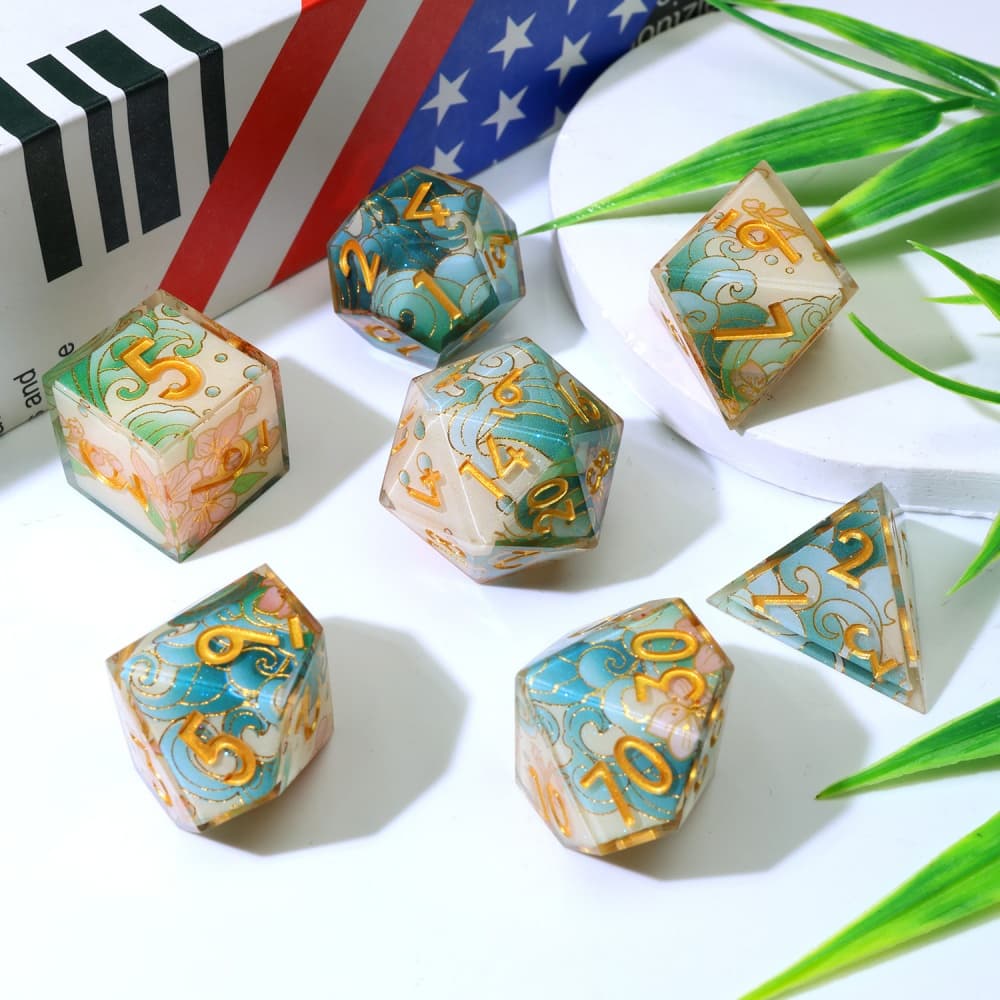 Resin-dice-F2-1.jpg