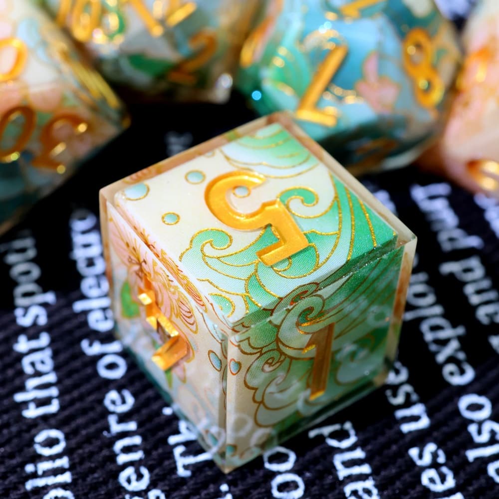 Resin-dice-F2-6.jpg