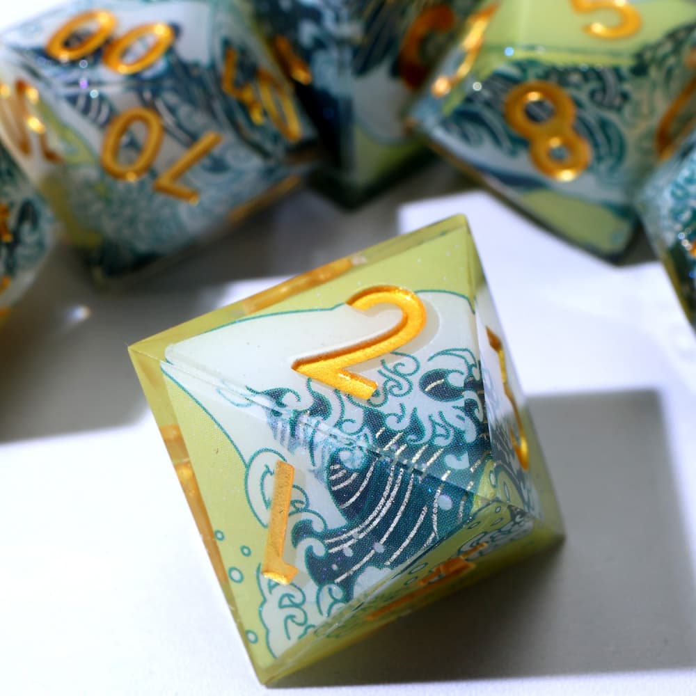 Resin-dice-F16-7.jpg
