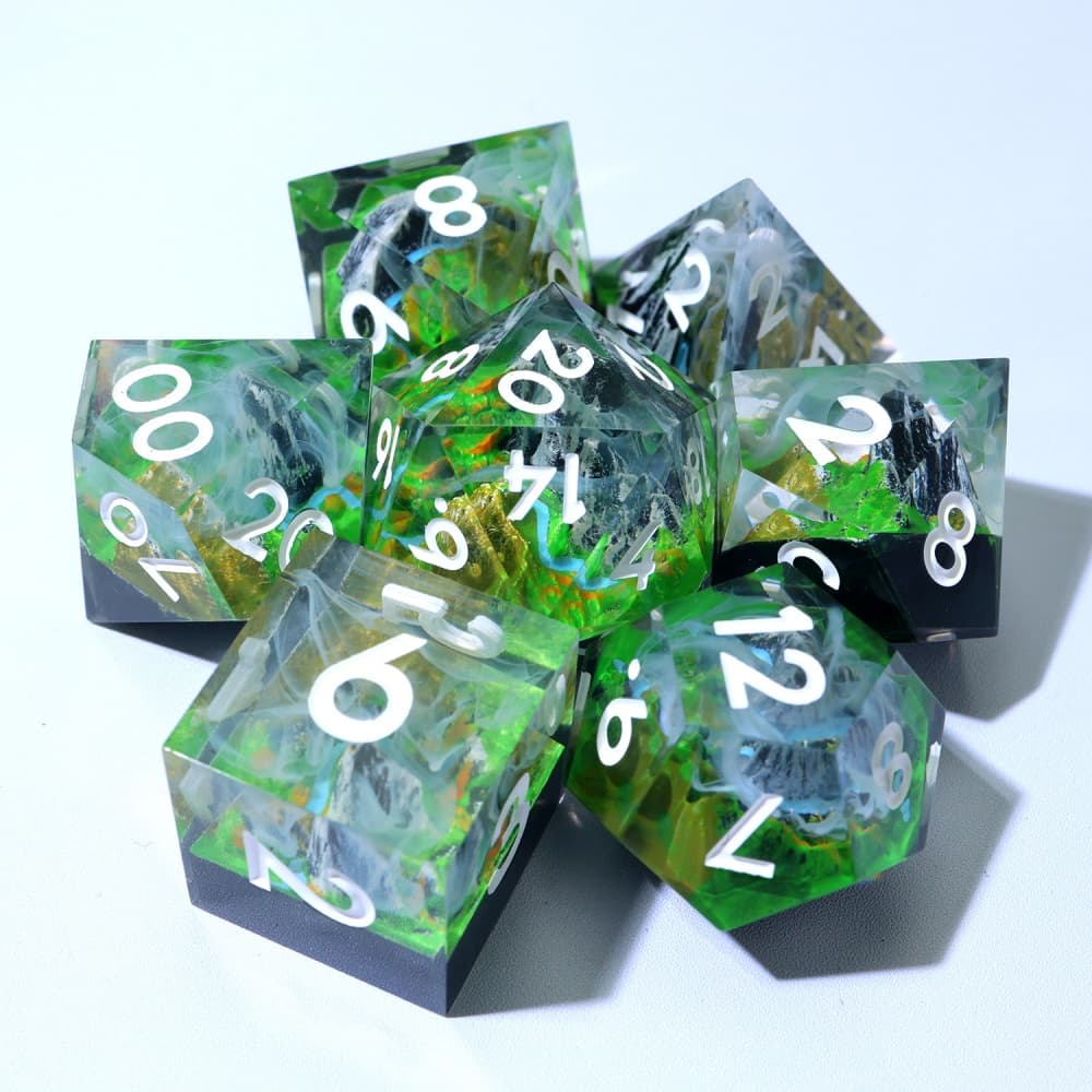 Resin-dice-M-Green-1.jpg