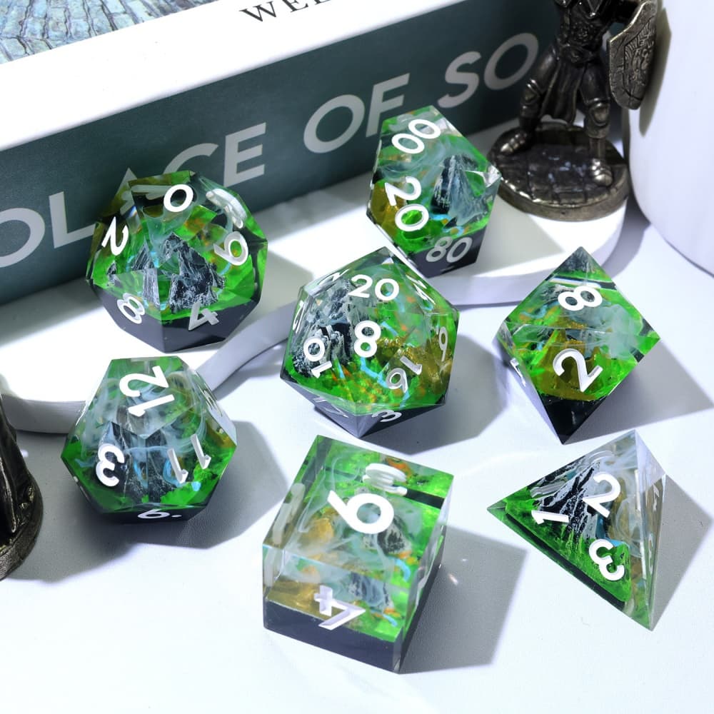 Resin-dice-M-Green-6.jpg
