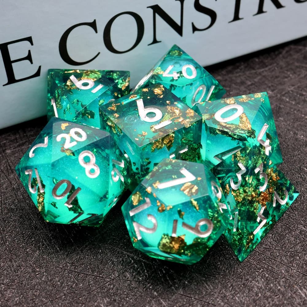 Resin-dice-Liquid2-7.jpg
