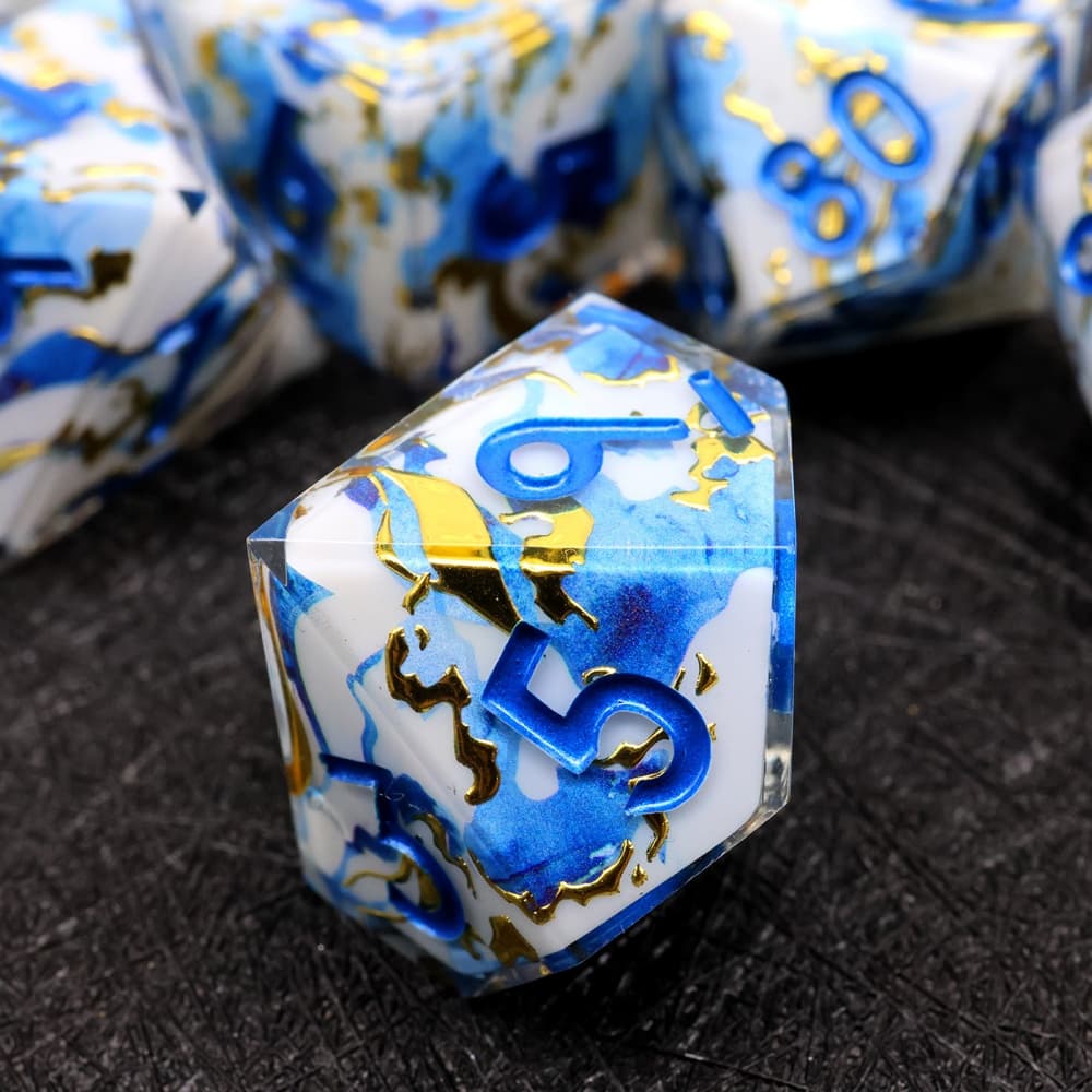 Resin-dice-L21-3.jpg